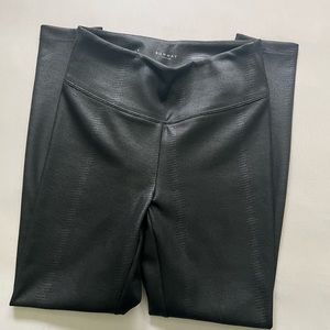 WHBM Runway croc print leggings